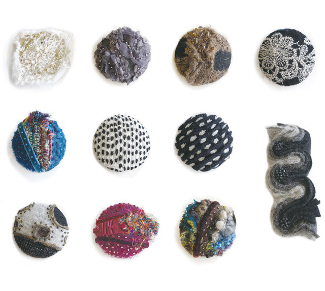 brooch003.jpg